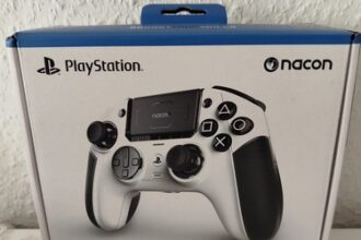 Revolution 5 Pro Controller - Black
