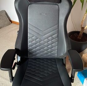 Noblechairs Hero Gaming Stuhl black/black *NEUWERTIG*