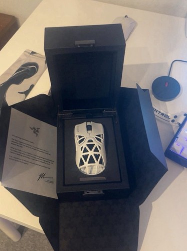 Razer Viper Mini Signature Edition Gaming-Maus