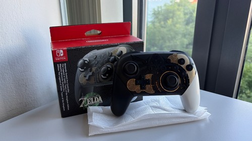 Nintendo Switch Pro Controller – Zelda: